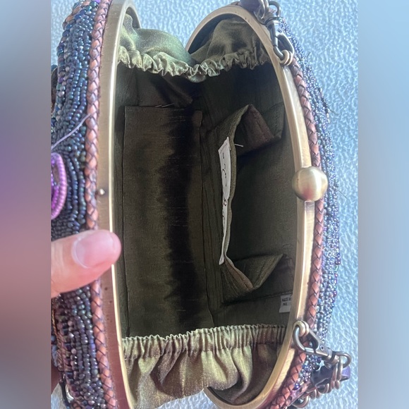 MARY FRANCES BEADED Peacock Feather HARD SHELL SHOULDER HANDBAG/PURSE - Picture 7 of 13